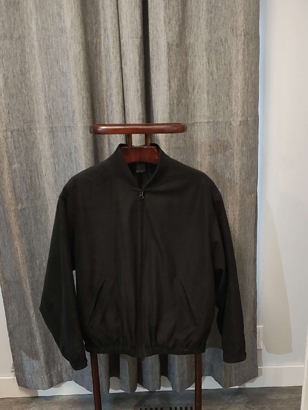 Claiborne Men's Black Zip-Front Bomber Jacket